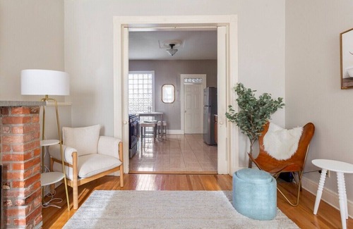 Downtown Apartamento | The Matisse at Wooster Square | Yale | Parking