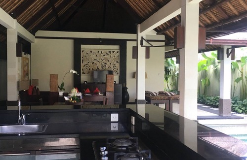 Laksmana Hotel | The Maya Seminyak Villas