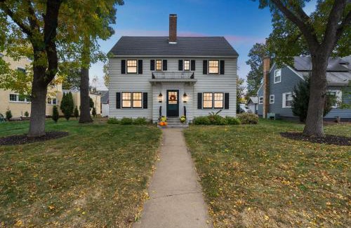Eau Claire Apartamento | The McKinley House condo