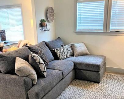 Springdale Casa | The McKinney dentrally located a few blocks from Emma St and Downtown four bedrooms