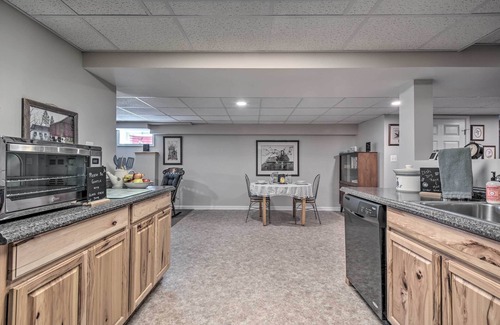 Emmitsburg Apartamento | The MD / PA Line Retreat: Scenic Country Getaway!
