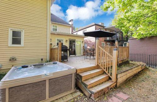 Grandview Heights Casa | The Meadow Adventure