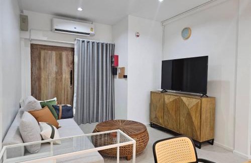Sukhumvit Villa | The Mellow at Thong Lo