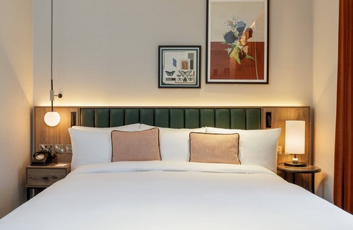 St. Pancras Hotel | The Memoir Club (formerly Ambassadors Bloomsbury)