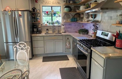 El Lago Casa | The Mermaid Inn Beach Cottage/ Seabrook/NASA/Kemah