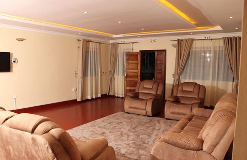 Meru Casa | The Meru Manor is a Great Home set in Meru Town