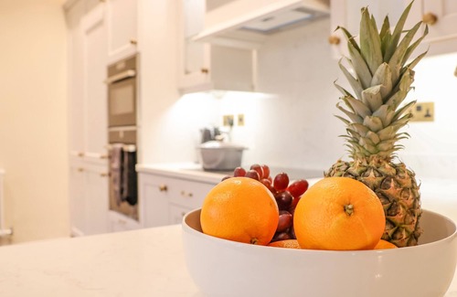 Southwold Cabaña | THE MIDDLE HOUSE, pet friendly, luxury holiday cottage in Southwold
