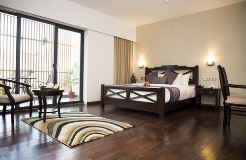 Gulshan Hotel | The Midori By Lakeshore