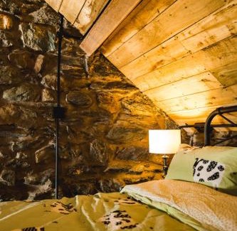 Holyhead Casa | The Milking Shed at Pencraig