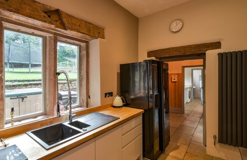 Cromford Casa | THE MILL MANAGERS HOUSE, family friendly, with open fire in Cromford