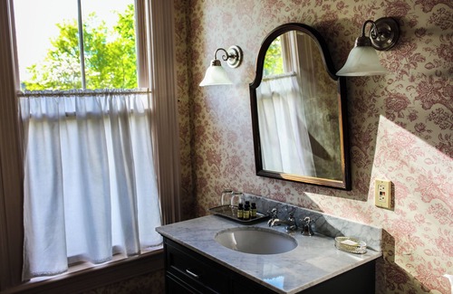 Millerton Hotel | The Millerton Inn