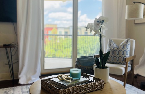 Auburn Condominio | The Milo-ONE block to Campus-newly remodeled-sleeps 4 comfortably