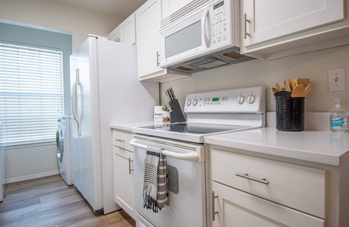 Fayetteville Casa | The Mimosa - 3 mi to DT Fayetteville and UofA