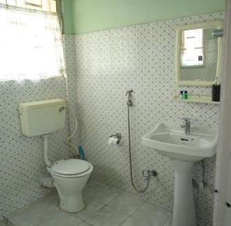 Laitmawsiang Casa | The Minimalist Nest