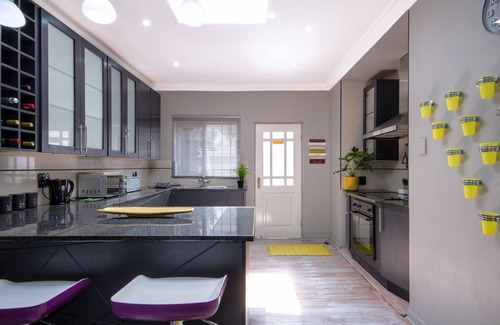 Ekurhuleni Apartamento | The Minimalist