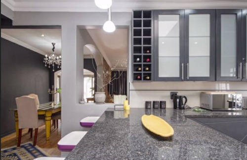 Ekurhuleni Apartamento | The Minimalist