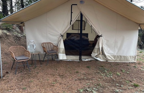 Florissant Alquiler De RV | The Mirage glamping tent- Amazing views!