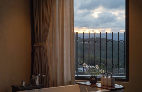 Da Lat Hotel | The Mist Boutique DaLat Hotel