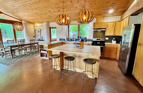 Moab South Valley Casa | The Moab Pearl Ecolodge I Peaceful Retreat I Private Hot Tub I 360° Views!