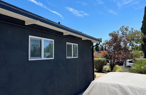 Winnetka Casa | "The Mockingbird" a new transitional style guest house with private entry.