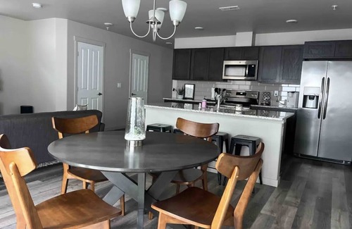 Tri-Cities Casa | The Modern Albany 120