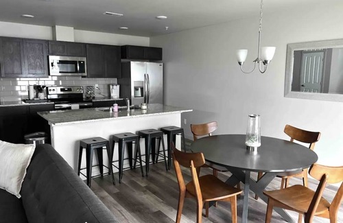 Tri-Cities Casa | The Modern Albany 120