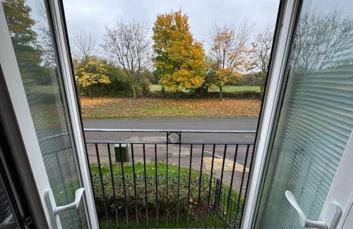 Milton Keynes Apartamento | The Modern Balcony Apartment - 2 Bed 1 Bath Private Parking
