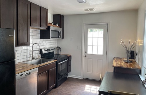 Virginia Beach Casa | The Modern beach bungalow. 7 minutes to ocean front, full private home!