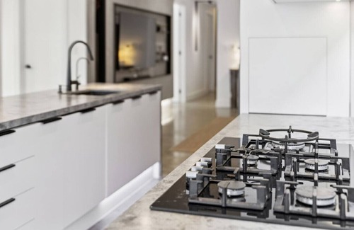 Greenacres Casa | The Modern Comfort Home