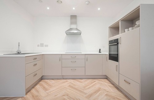 Godalming Apartamento | The Modern Nest Over 65s Retreat
