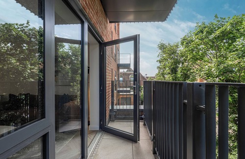 Godalming Apartamento | The Modern Nest Over 65s Retreat