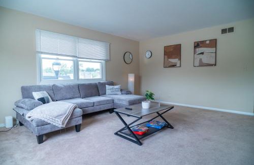 Mundelein Apartamento | The Modern Rooftop Retreat