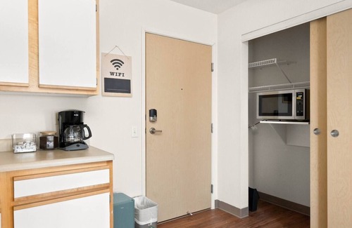 Paradise Apartamento | The Modoc | Stylish Stay in Paradise