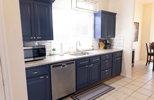 Norman Casa | THE MOJO DOJO! WALK TO CAMPUS! Beautiful remodel near OU - PET FRIENDLY
