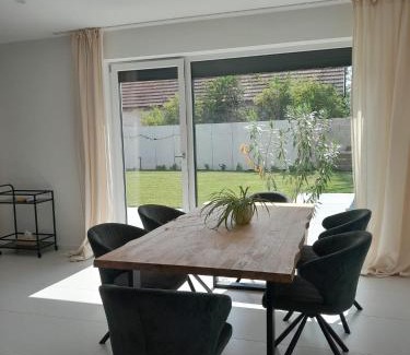 Parndorf Apartamento | The Moment Luxury Suites