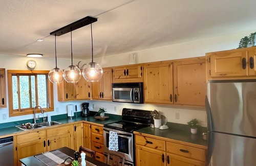 Somers Chalet De Esquí | The Montana Lakeview Chalet: Flathead Lake
