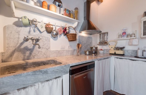 Vaiano Casa | MOONLIT & SUNNY COTTAGE en un olivar cerca de Florencia en Toscana
