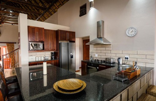 Leeupoort Casa | The Moonstone House 81