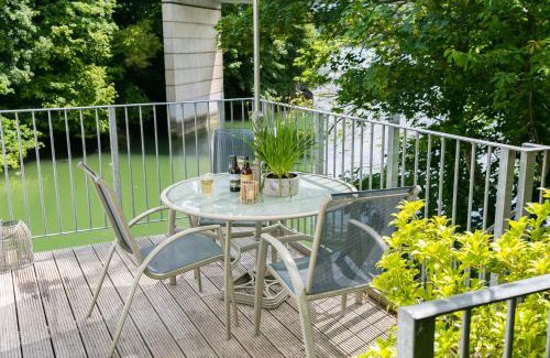 Menai Bridge Casa | The Moorings