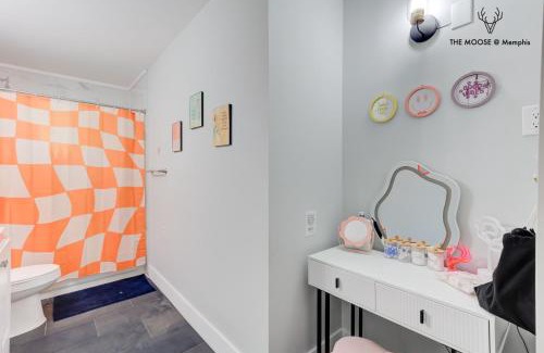 Downtown Memphis Apartamento | The Moose #10 - Stylish Loft with King Bed, Free Parking & Wi-Fi
