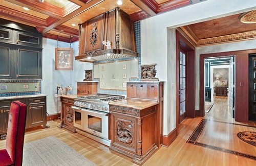 Crescent Lake Casa | The Most Luxurious home on the market