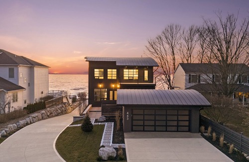 South Haven Casa | THE MOST STUNNING HOME ON LAKE MICHIGAN 5 BEDROOM 7 BATH BRAND NEW HOME