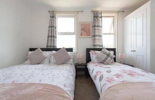 Chatham Casa | The Mount 3 Bedroom Relaxation Home