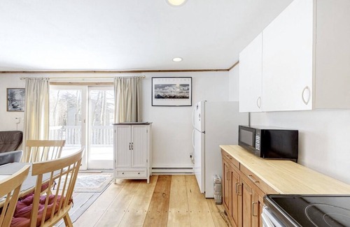 Wilmington Cabina | THE MOUNT SNOW CABIN - Rustic/Modern 4bd w Pool,Spa & Trails minutes to Mt Snow!