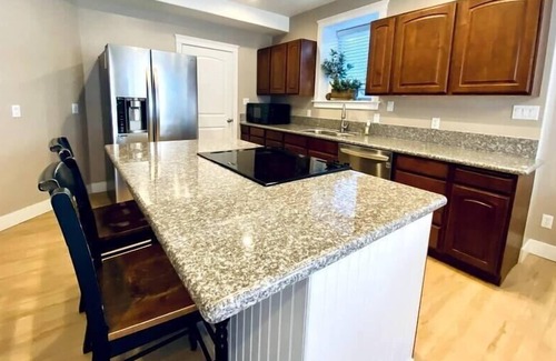 Cedar Hills Casa | The Mountain Escape | New Private Hot Tub | BBQ | Private Patio | Completely...