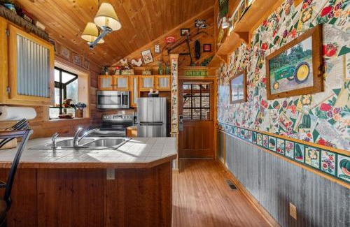 Gatlinburg - Pigeon Forge Casa | The Mountain Farmer