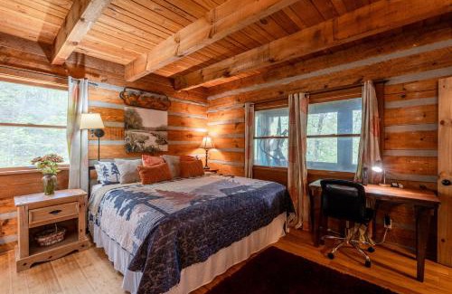 Bryson City Casa | The Mountain Forager Cabin, Bryson City NC