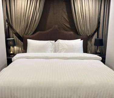 Dhirkot Hotel | The mountain lounge