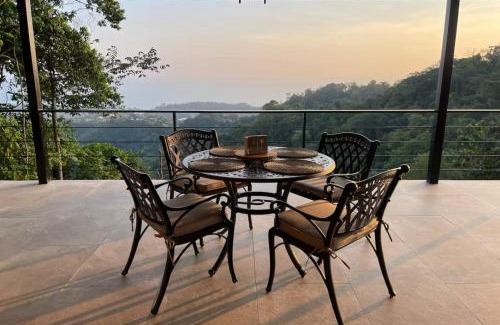 Pacuare Reserve Casa | The Mountain Vacation Rentals