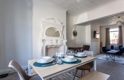 Stockton-on-Tees Casa | The Mowbray Hub Relax, Work, Explore